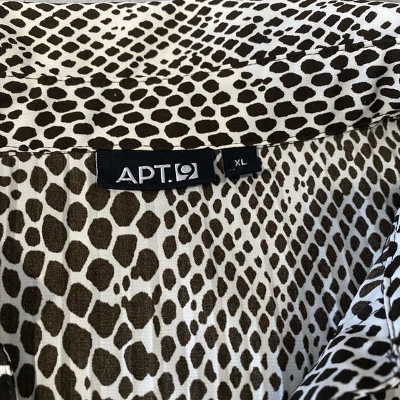 Apt 9 Button Up Blouse - Picture 4 of 8